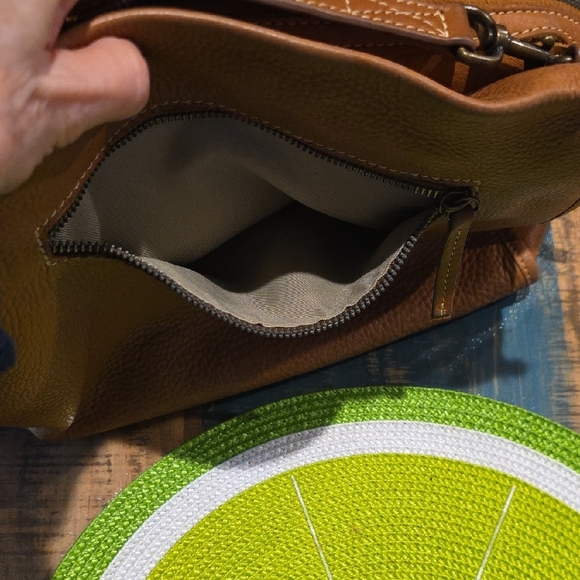 American Leather Co. Lenox Triple Entry Leather Sa - Picture 14 of 16